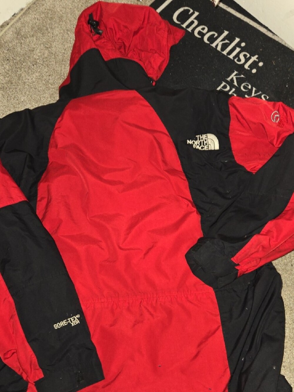 North Face Summit Series - Picture 3 of 6